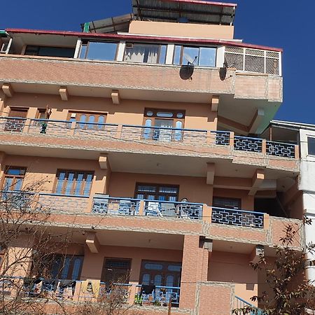 Hotel Pushpanjal And Banquet Pithoragarh Exterior photo